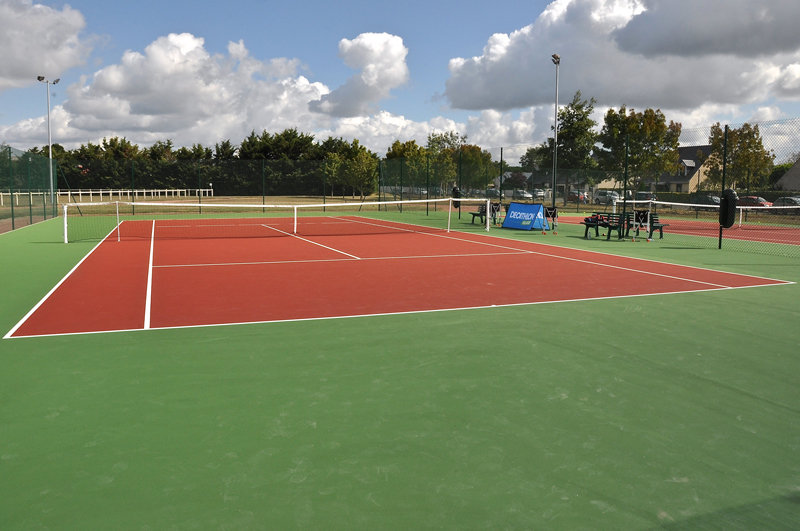 Courts de tennis (Saint-Laurent-du-Pont)